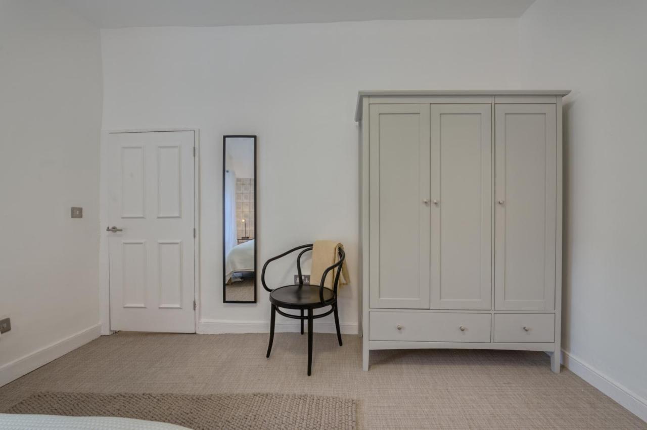 Beautiful Apartment On The Historic Rows เชสเตอร์ ภายนอก รูปภาพ